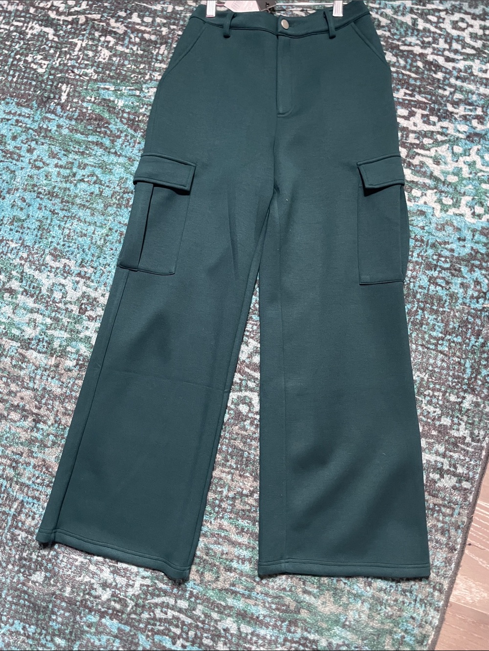 Gracia H Green Cargo Pants - Sleek High-Rise Style #p36204